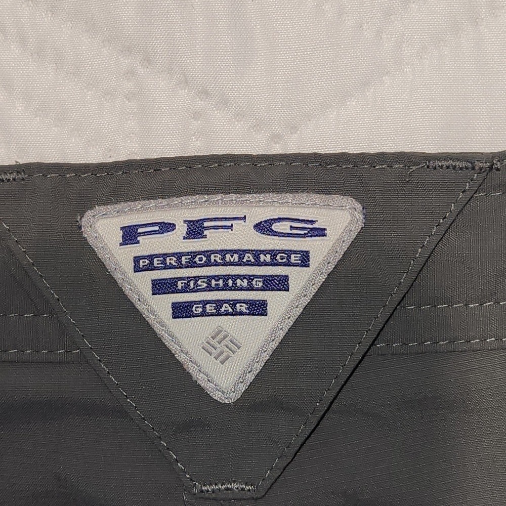 Columbia Sportswear Men's Shorts Omni-Shade PFG Cargo Khaki Gray Sz 38 5 Pocket - Picture 10 of 16